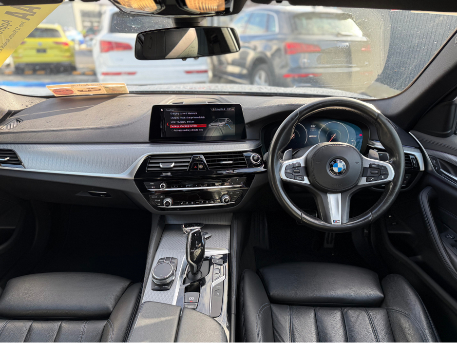 2018 BMW 5 Series - image 47