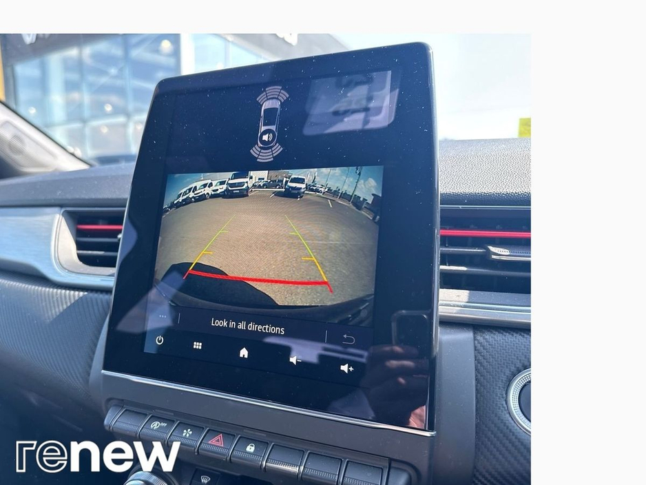 2023 Renault Captur - image 13