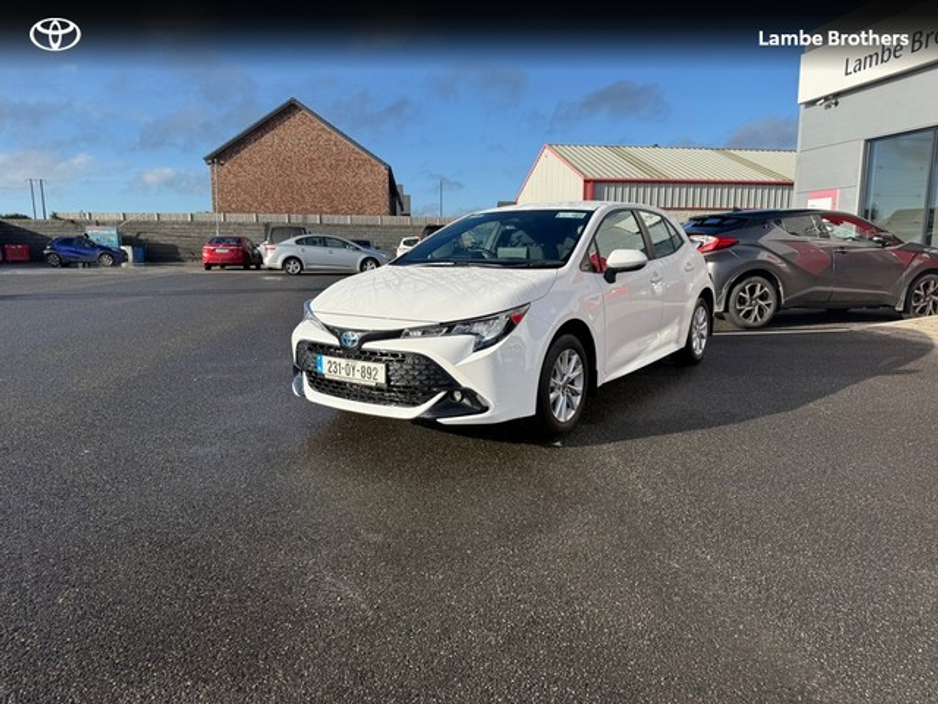 2023 Toyota Corolla - image 3