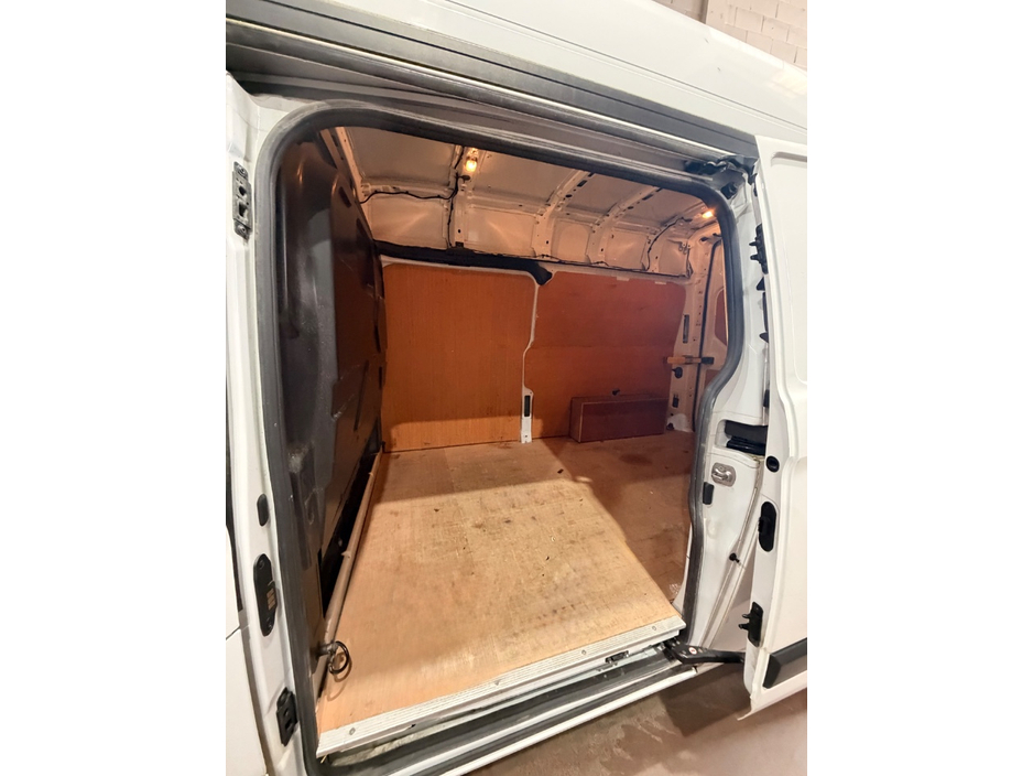 2023 Ford Transit Custom - image 7