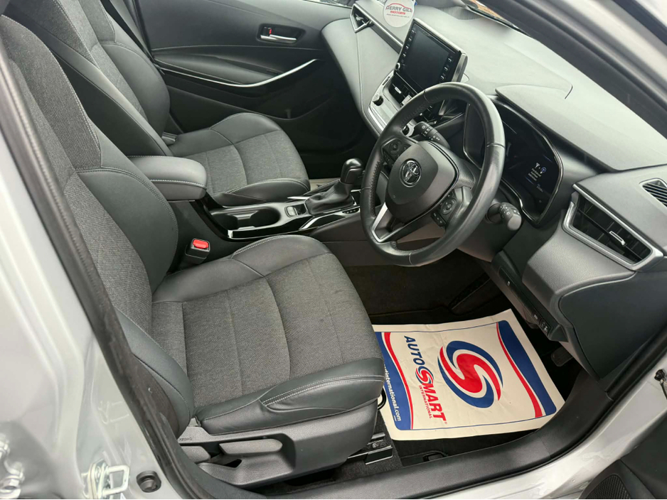 2021 Toyota Corolla - image 8