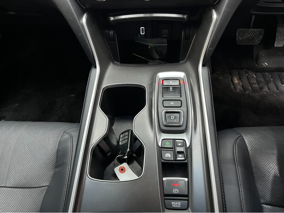 2020 Honda Accord 2020 HONDA ACCORD EX 2.0 AUTOMATIC / CRUISE CONTROL / REVERSE CAMERA / ELECTRIC MEMORY & HEATED SEATS / PADDLE SHIFTERS / HEATED REAR SEATS