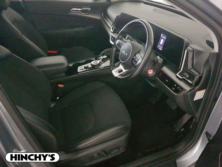 2022 Kia Sportage - image 6