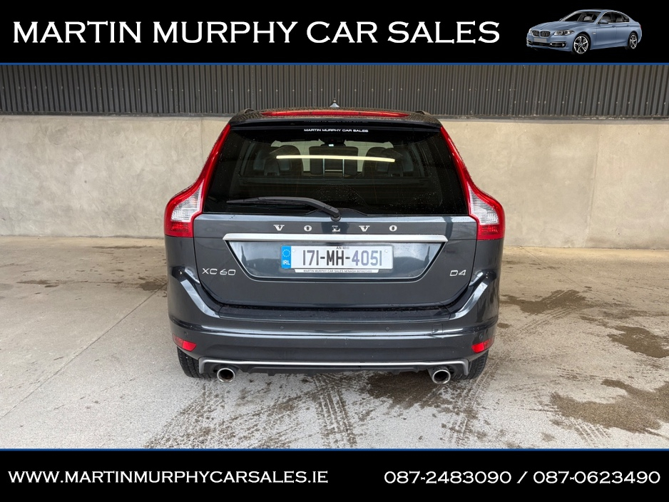 2017 Volvo XC60 - image 5