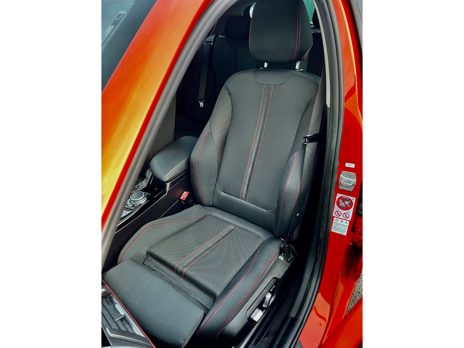 2016 BMW 1 Series - image 13