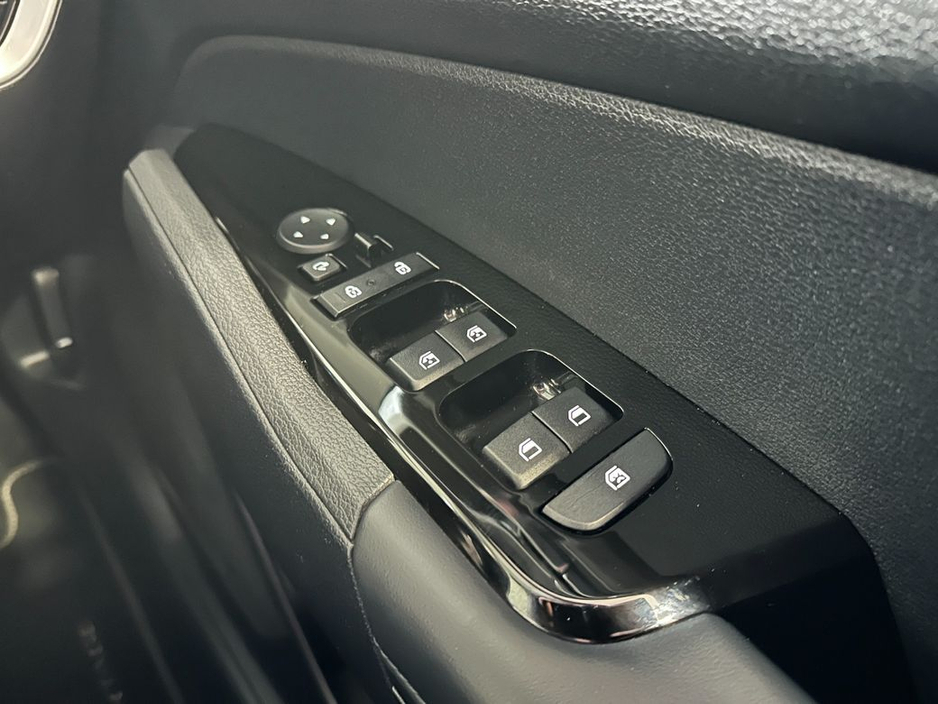 2023 Kia Sportage - image 20