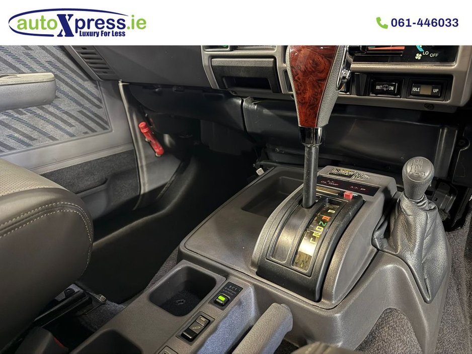 1994 Toyota Landcruiser - image 10