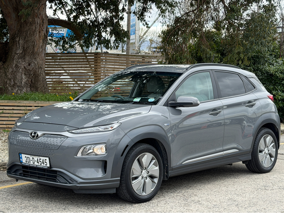 2020 Hyundai Kona - image 2