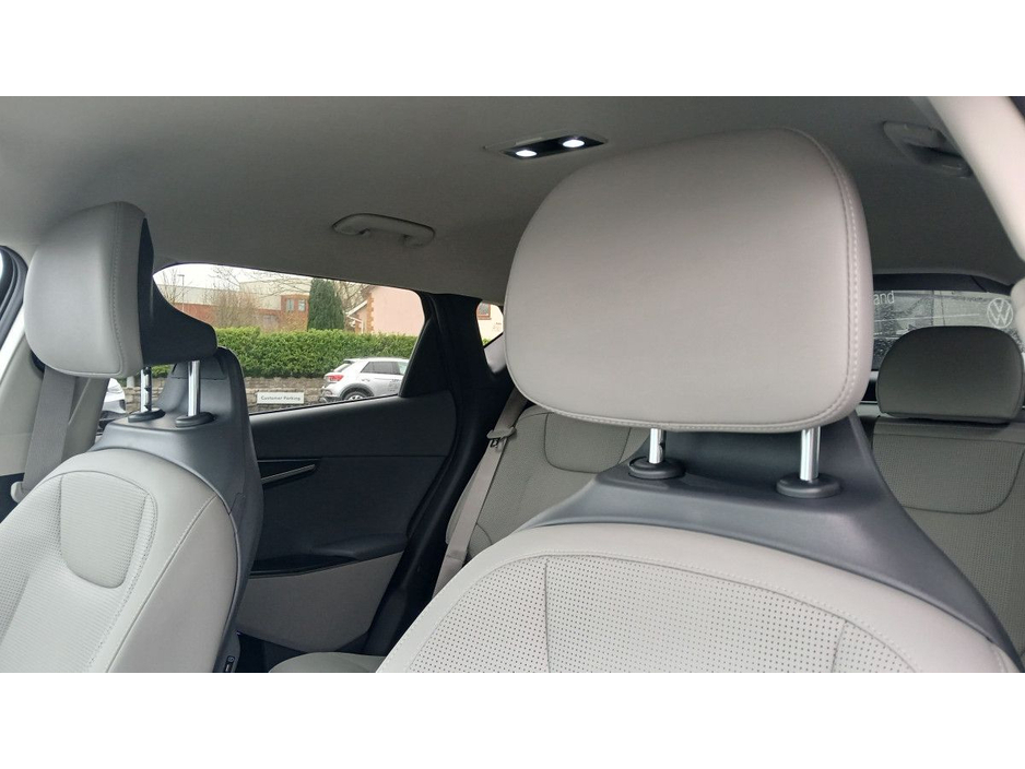 2026 Kia EV6 - image 6