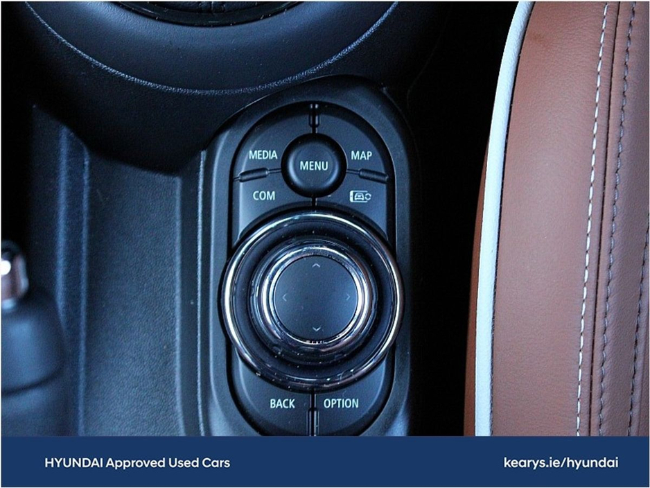 2023 MINI Hatch - image 18