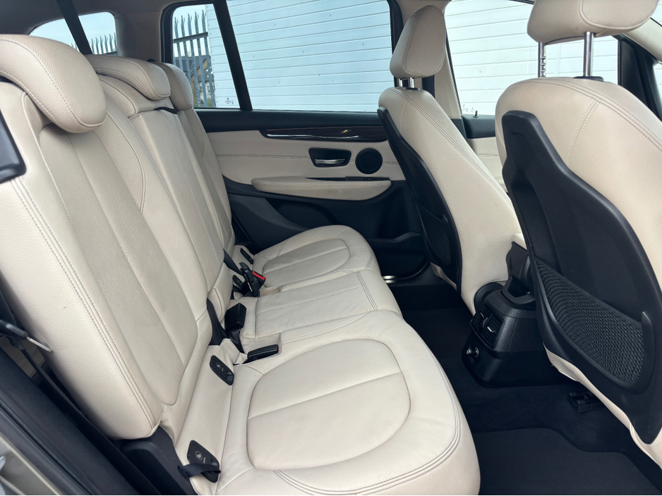 2015 BMW 2 Series - image 11