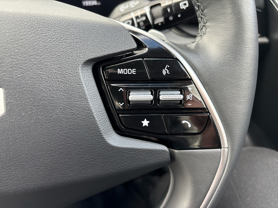 2025 Kia Niro - image 15