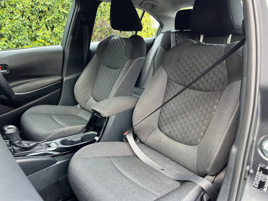 2023 Toyota Corolla - image 6