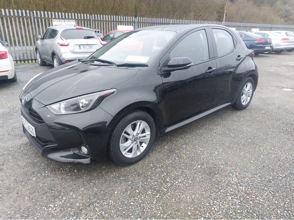 2023 Toyota Yaris 1.5 HYBRID LUNA 4DR AUTO €17,500