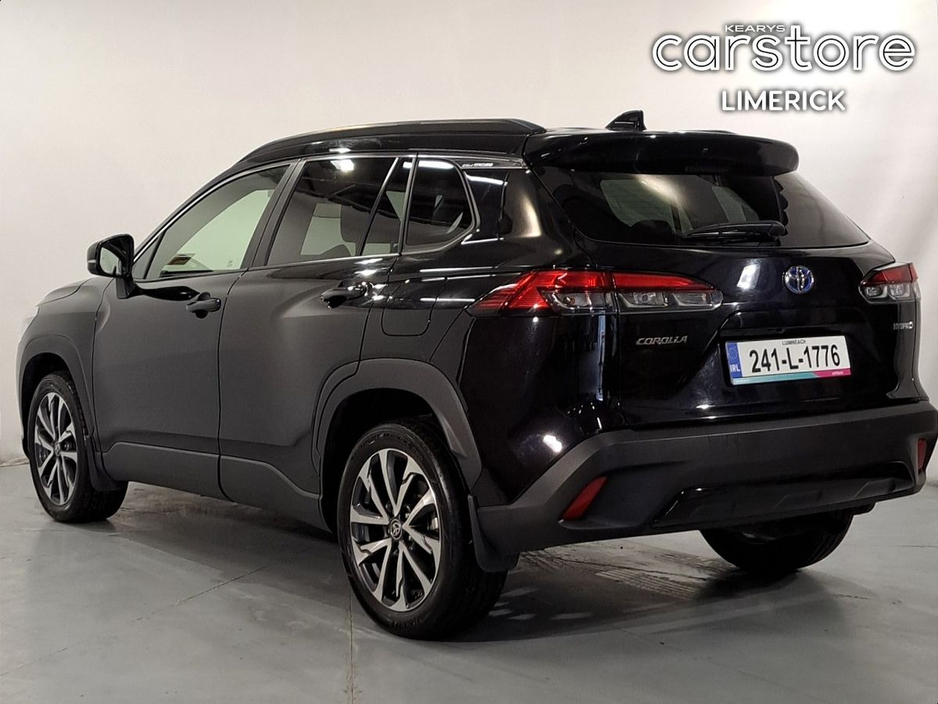 2024 Toyota Corolla Cross - image 5