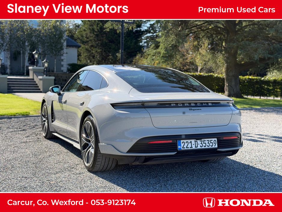 2022 Porsche Taycan - image 6