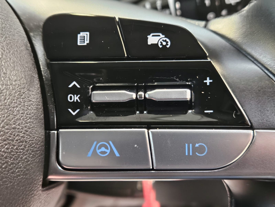 2021 Hyundai Tucson - image 9