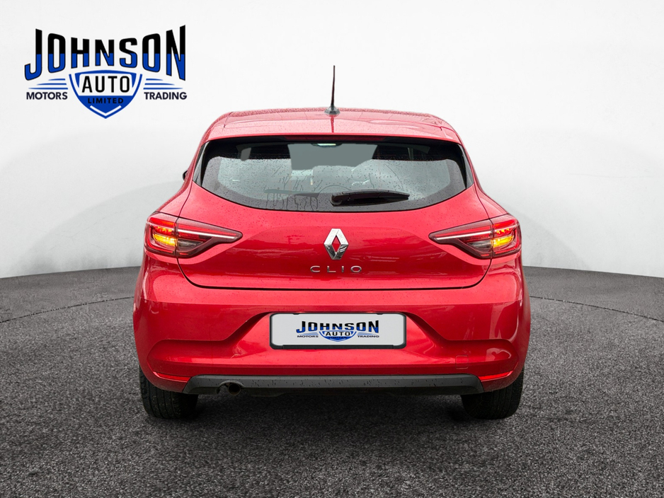 2023 Renault Clio - image 4