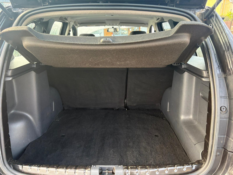 2015 Dacia Duster SIGNATURE 1.5 DCI 110 4X €8,950