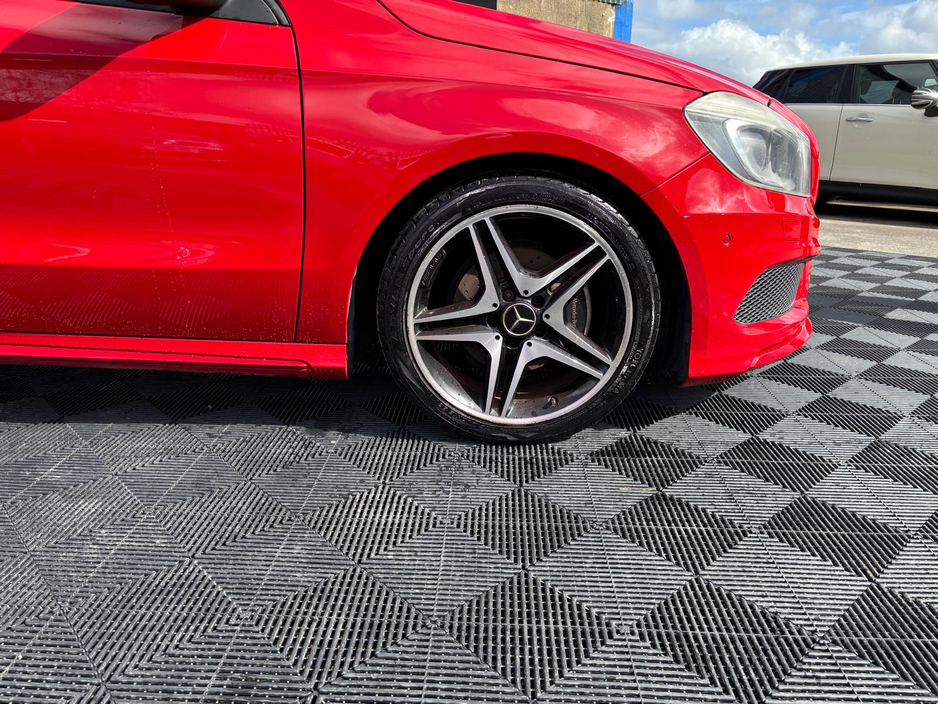 2014 Mercedes-Benz A Class - image 3