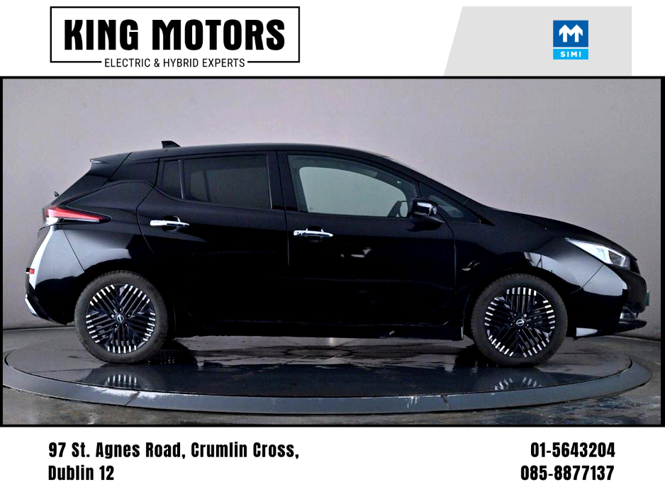 2024 Nissan Leaf N-CONNECTA / APPLE & ANDROID AUTO / NAV / RADAR CRUISE / HALF-LEATHER / PARK SENSORS / BALANCE OF 8 YEAR NISSAN BATTERY WARRANTY / *FINANCE PACKAGES AVAILABLE* €18,949