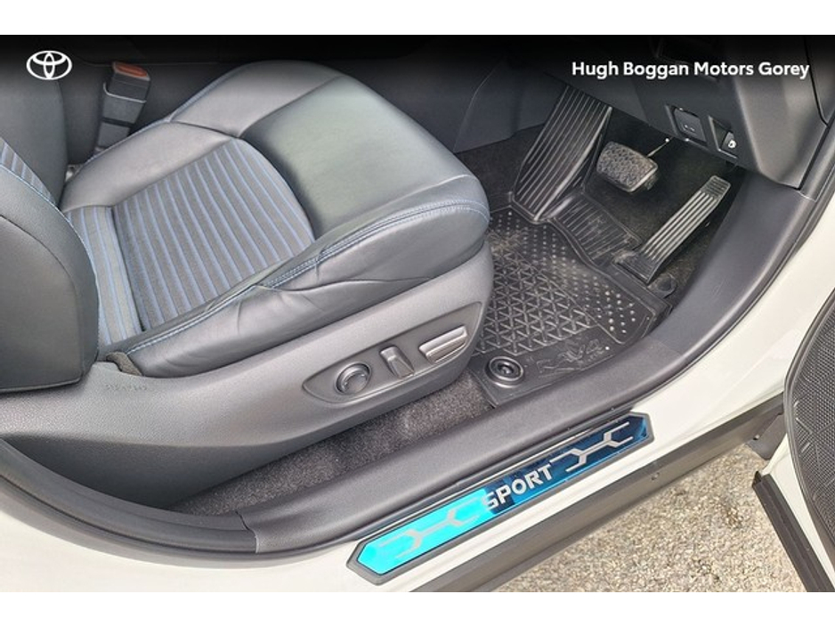 2021 Toyota Rav4 - image 18