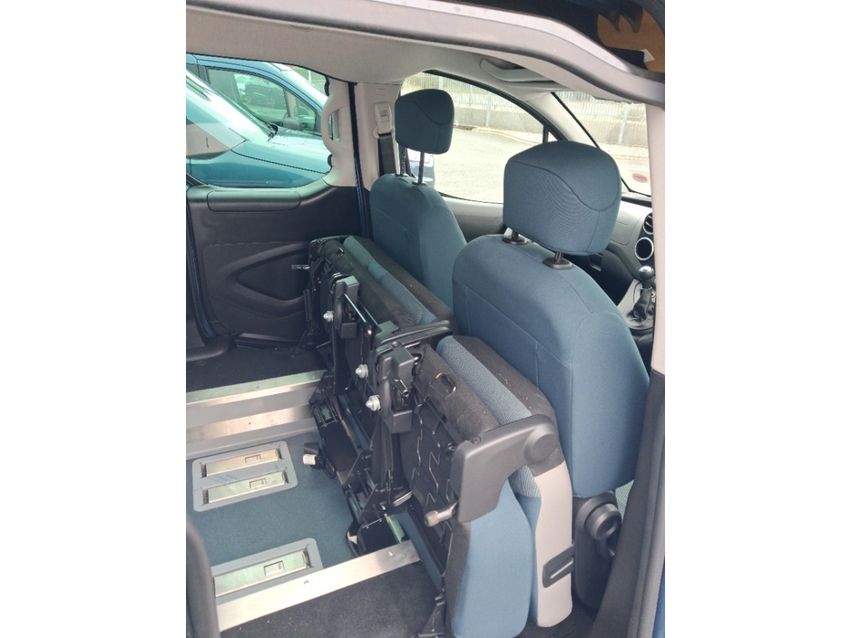 2019 Citroen Berlingo Multispace - image 14