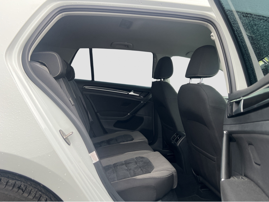 2016 Volkswagen Golf 2016 Volkswagen Golf 1.4 TSI Automatic Highline €16,250