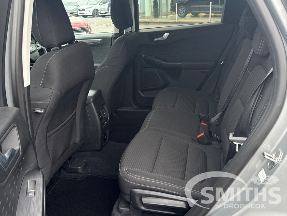 2020 Ford Kuga - image 6