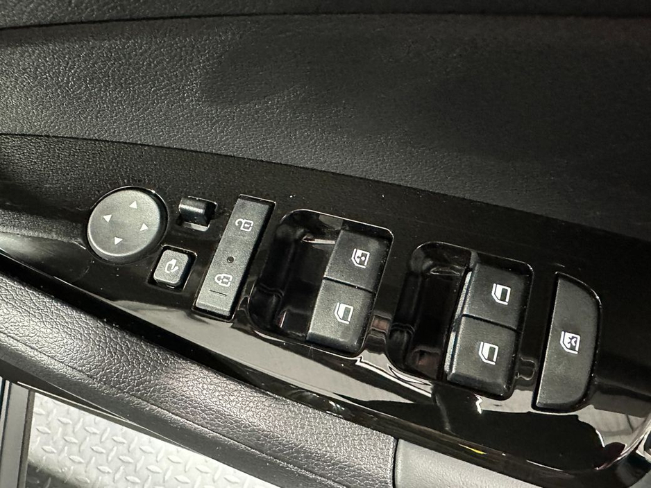 2025 Kia Sportage - image 20