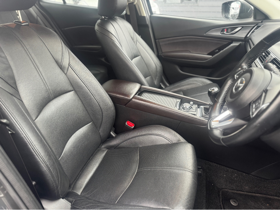 2017 Mazda Mazda3 2.2 D 150PS PLATINUM 4DR €8,950