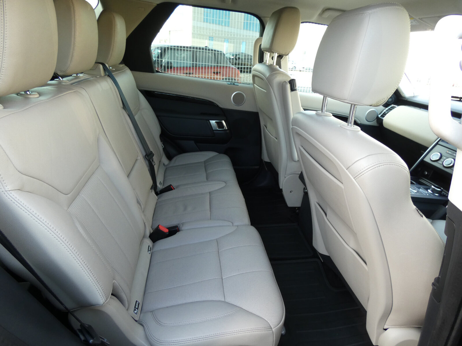 2020 Land Rover Discovery 2.0D SD4 240 PS 4WD Auto SE 7 Seat €34,950