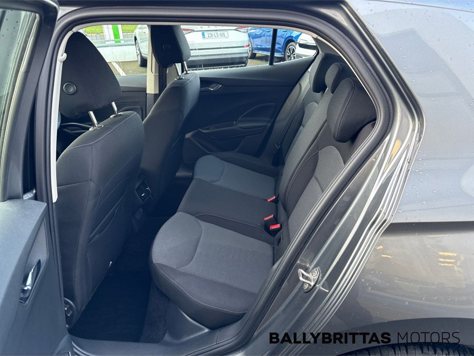 2023 Skoda Fabia - image 7