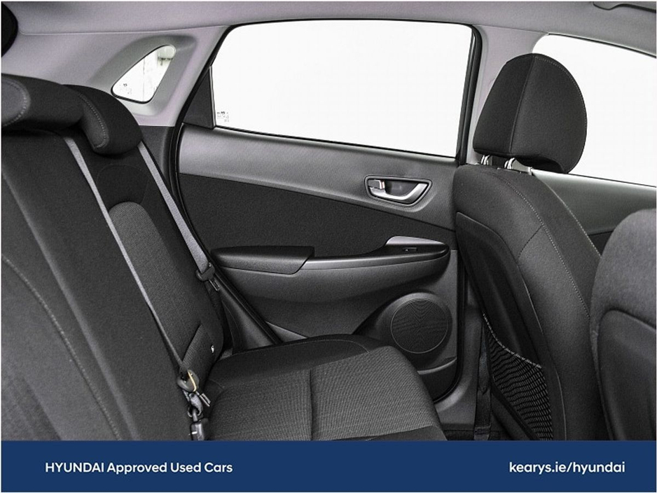 2022 Hyundai Kona - image 15