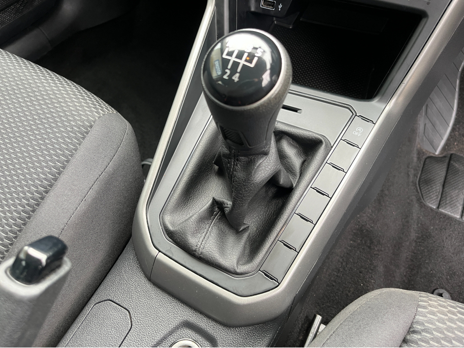 2019 Volkswagen Polo - image 16