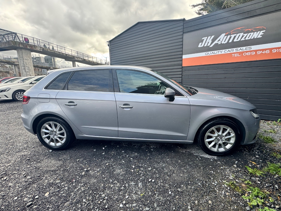 2014 Audi A3 - image 7