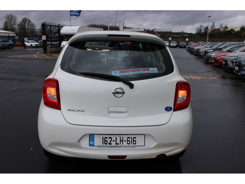 2016 Nissan Micra - image 4
