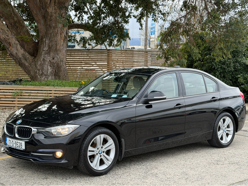 2017 BMW 3 Series - image 3