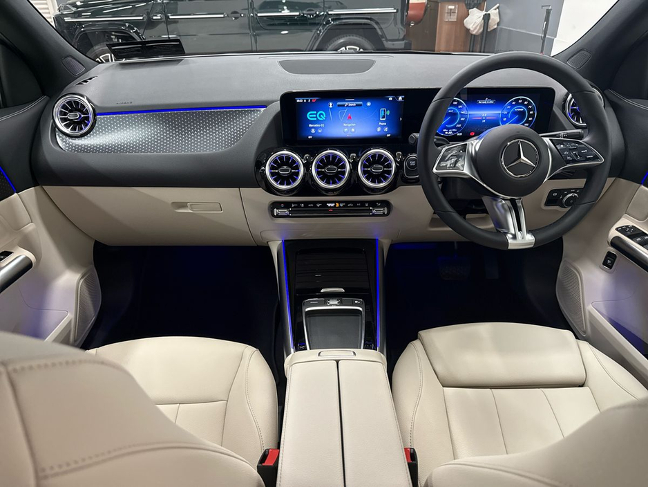 2026 Mercedes-Benz EQA - image 2