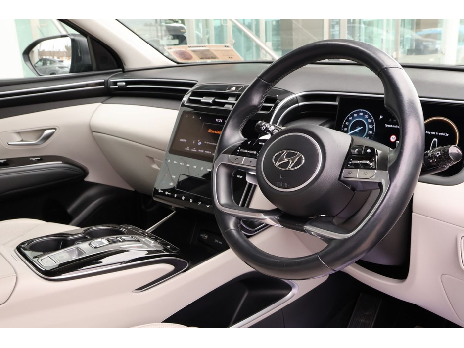 2021 Hyundai Tucson - image 8