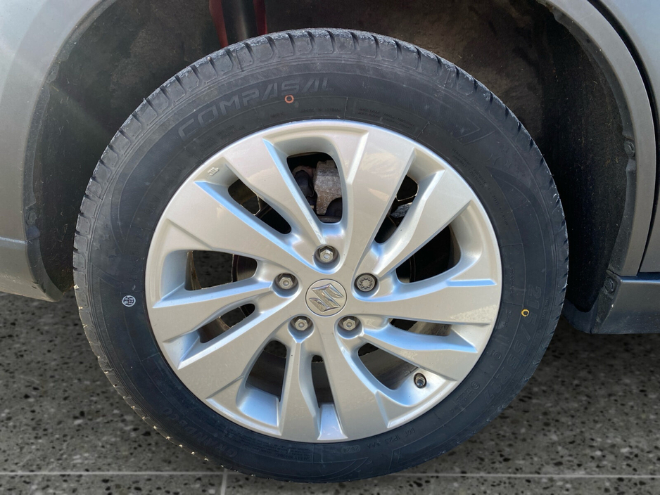 2022 Suzuki SX4 S-Cross - image 7