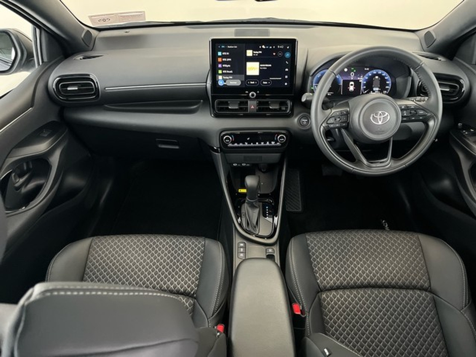2026 Toyota Yaris - image 8