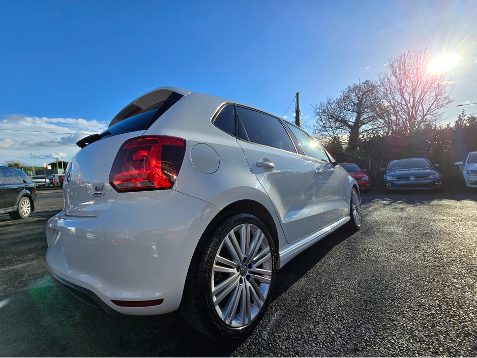 2015 Volkswagen Polo ( 152 )1.4 GT 150BH HI SPEC HIGHLINE EDITION - ALCANTARA SEATS - REV CAMERA - €12,950