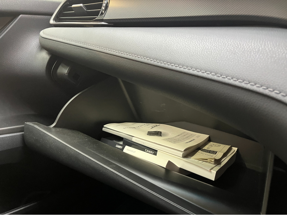 2022 Toyota Camry - image 17