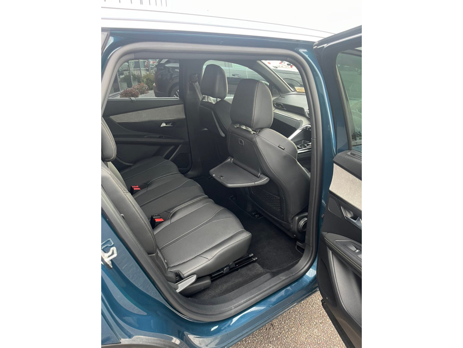 2025 Peugeot 5008 1.5 BlueHDi 130bhp Allure Auto