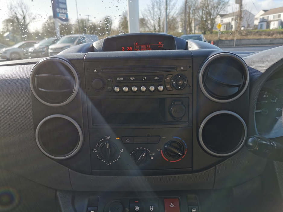 2018 Citroen Berlingo - image 15