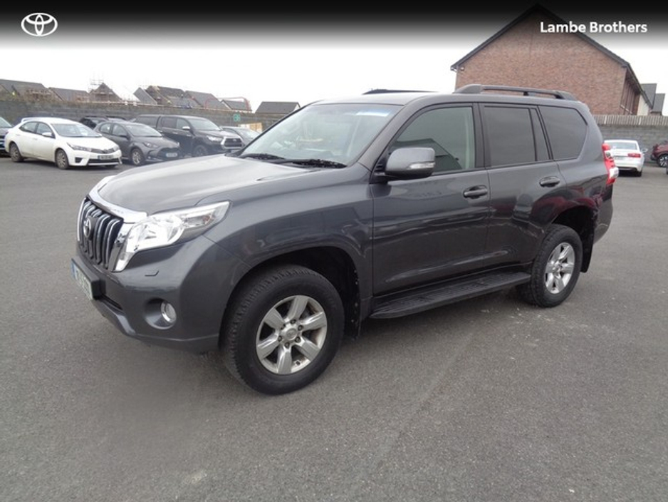 2018 Toyota Landcruiser - image 7