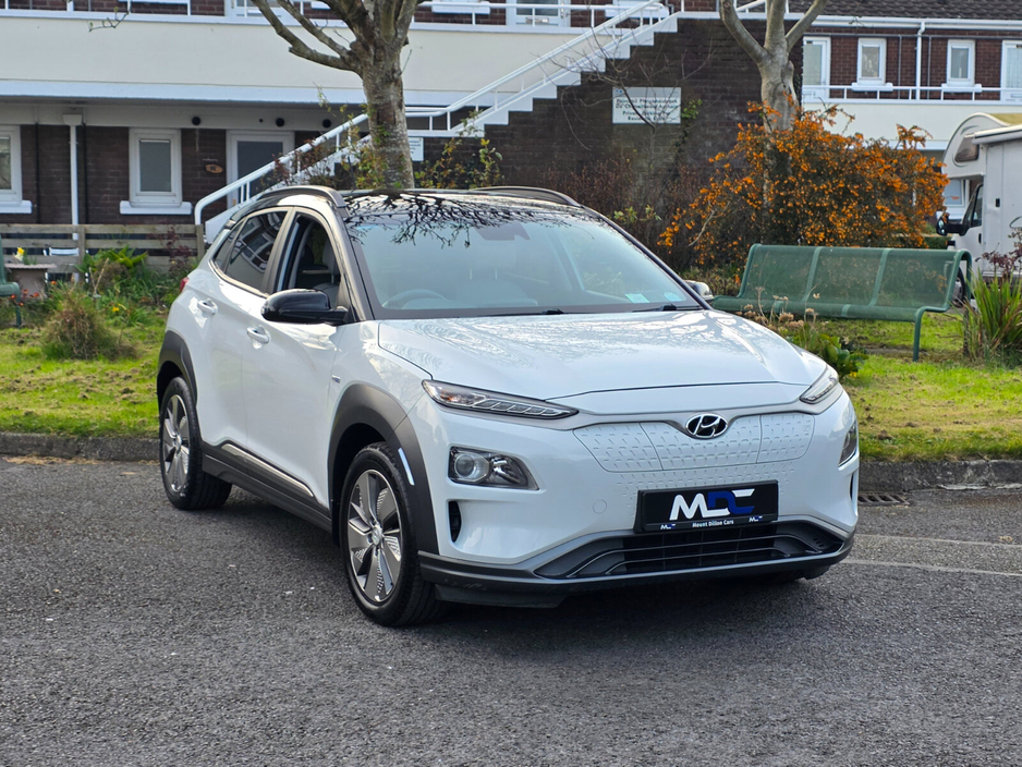 2019 Hyundai Kona - image 2