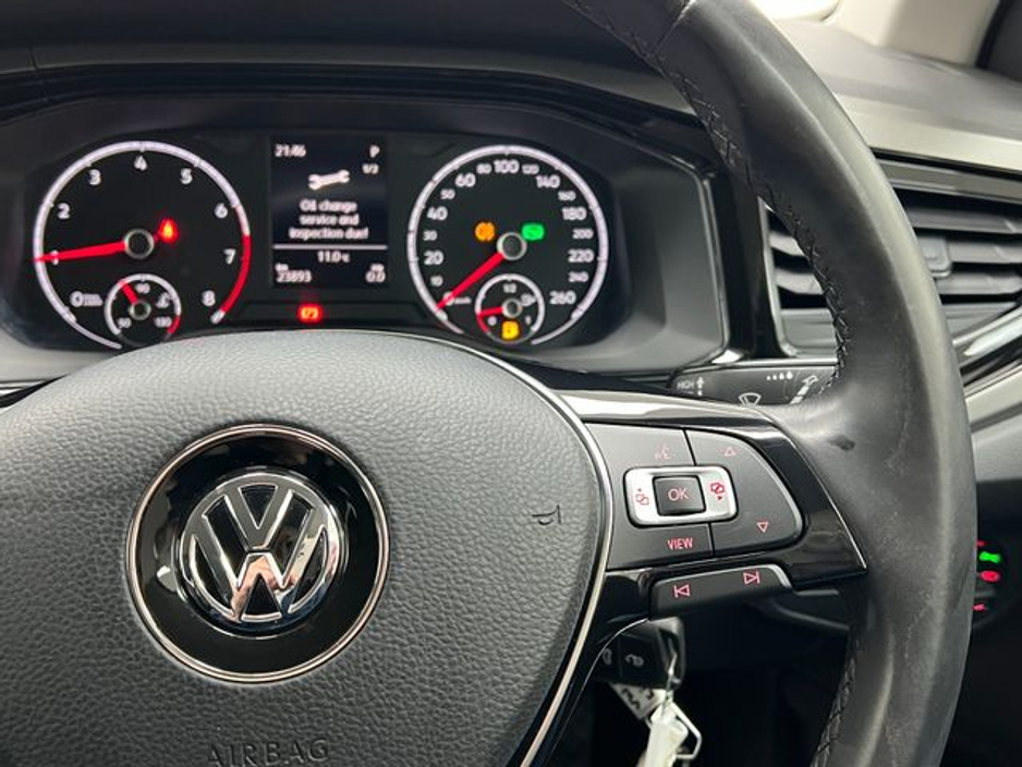 2018 Volkswagen Polo 1.0 TSI Automatic, Reversing camera, LOW MILES €16,895