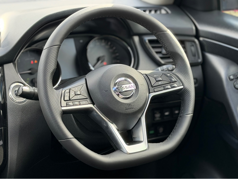 2020 Nissan X-Trail - image 13